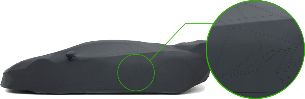 サイドダクト部分の装飾まで忠実に再現